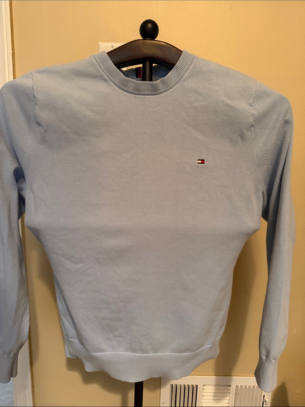 Tommy Hilfiger Men's Pale Blue Crewneck Sweater